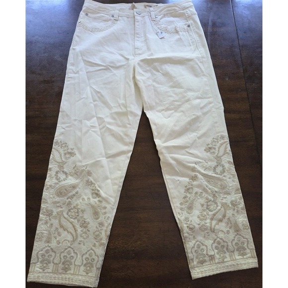 Soft Surroundings Denim - NWOT Soft Surroundings 12 Ultimate Cropped Embroidered Jeans Cream 127035